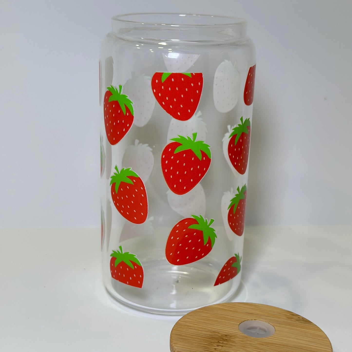 16oz Strawberry Glass cup